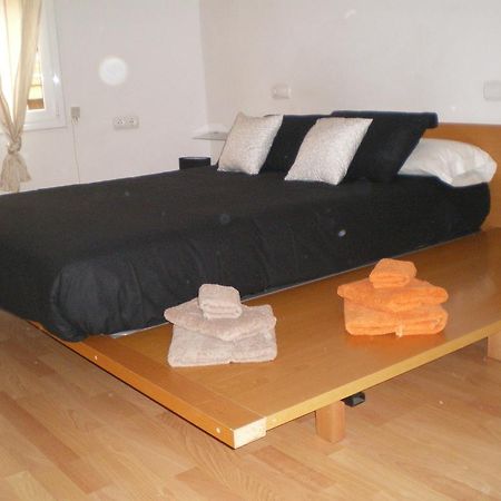 Apartament Elcano Apartman Sabadell Kültér fotó