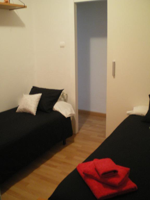 Apartament Elcano Apartman Sabadell Kültér fotó