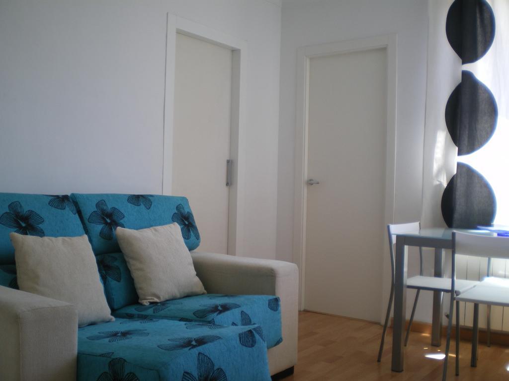 Apartament Elcano Apartman Sabadell Kültér fotó